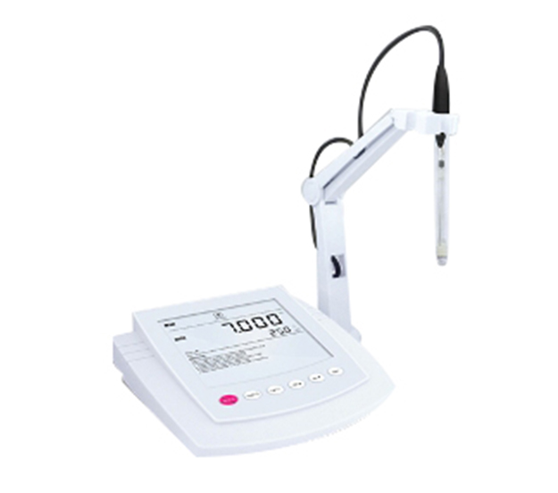 ION930 Benchtop pH/Ion Meter 